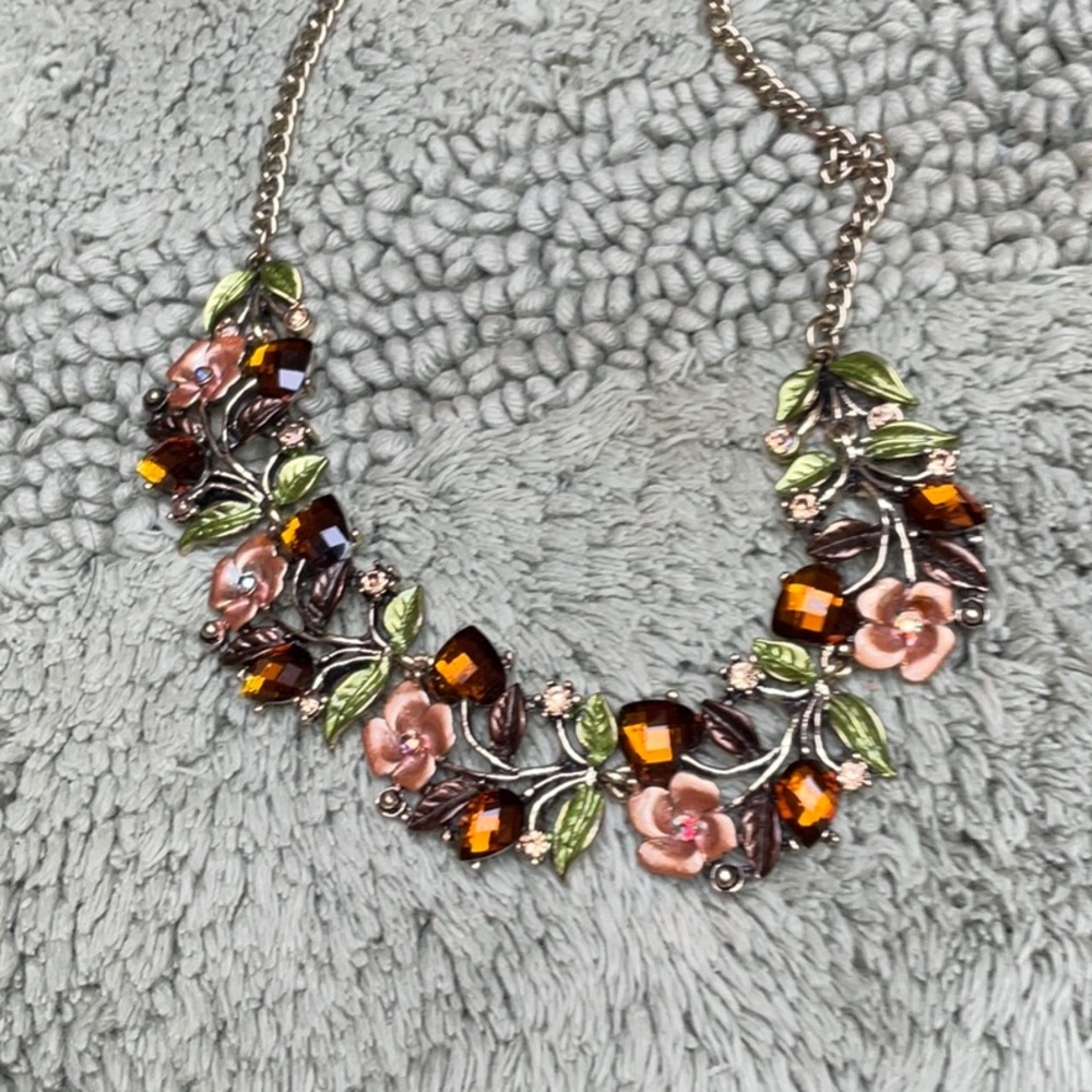 Vintage necklace 1970’s style